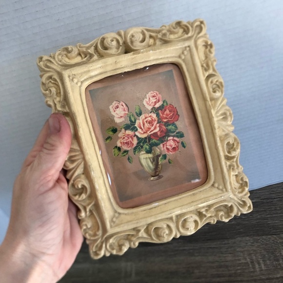 Vtg Chalkware Framed Floral Art - Picture 11 of 11